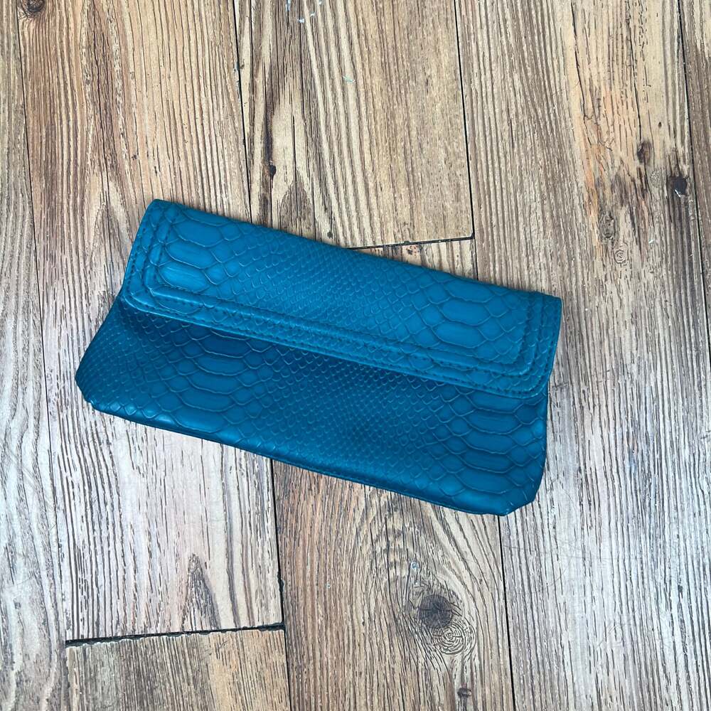 Merle Norman Teal Faux Snakeskin Cosmetic Bag Clutch